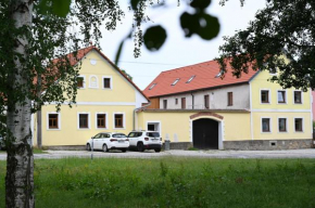 Penzion Mezi řádky, Jindrichuv Hradec